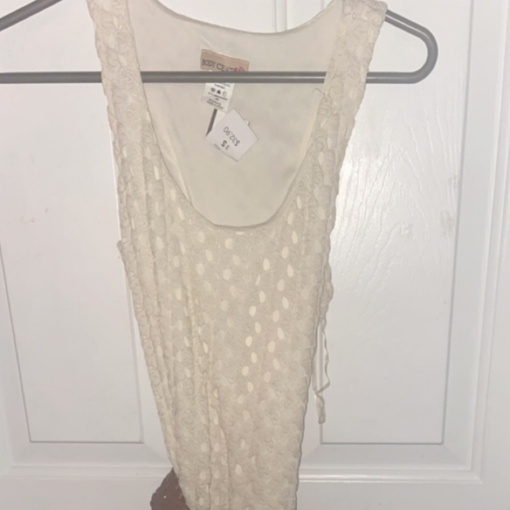 White knitted beach babe dress 🥰